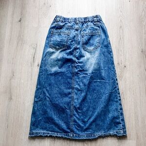 Perfectly worn in long jean skirt